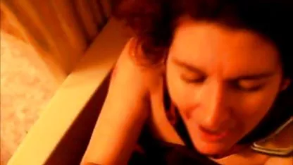 Hot MILF mengisap ayam xxx artis indonesia terbaru